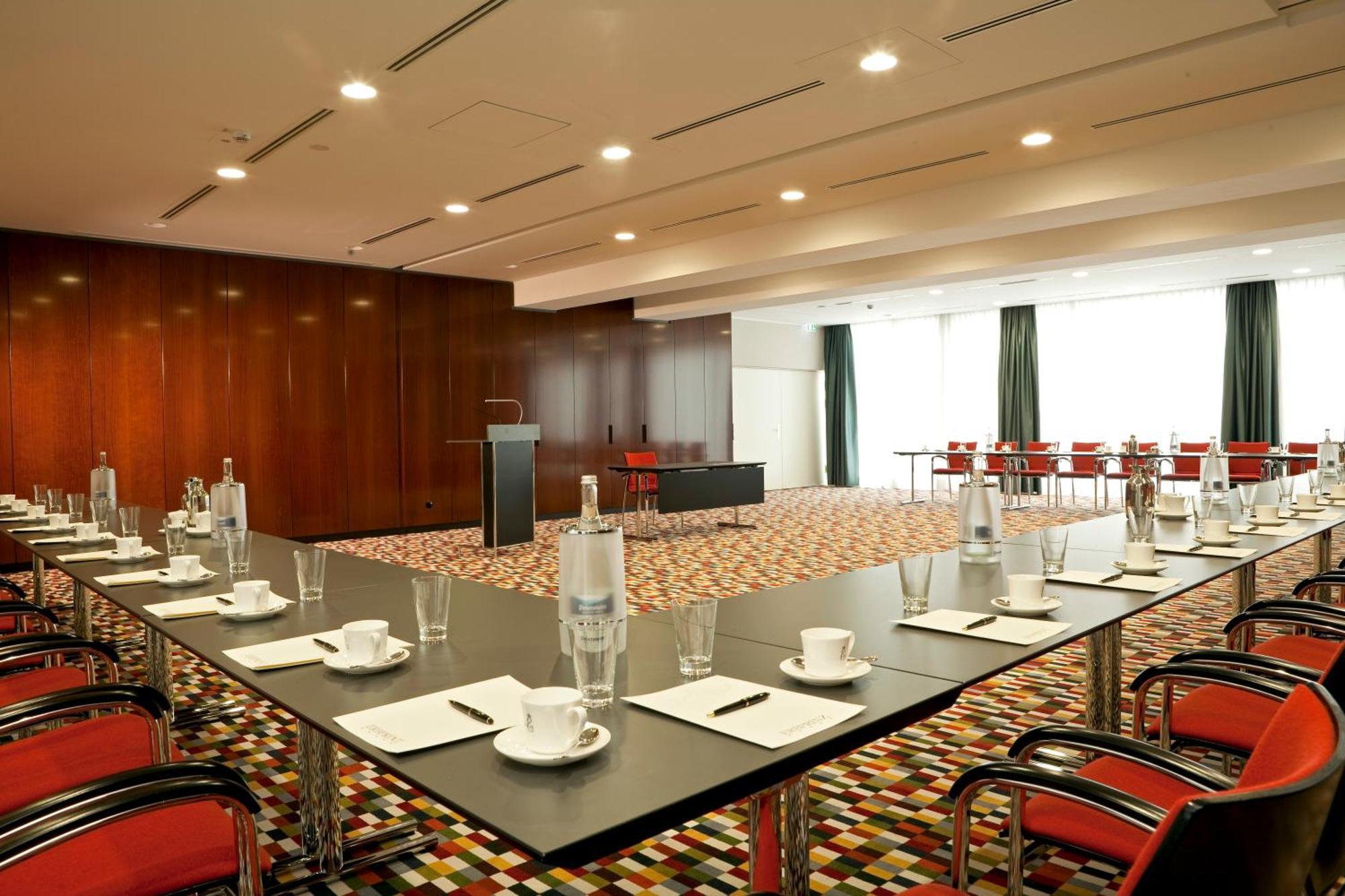 Hotel-Restaurant Erbprinz Ettlingen Luaran gambar Meeting room